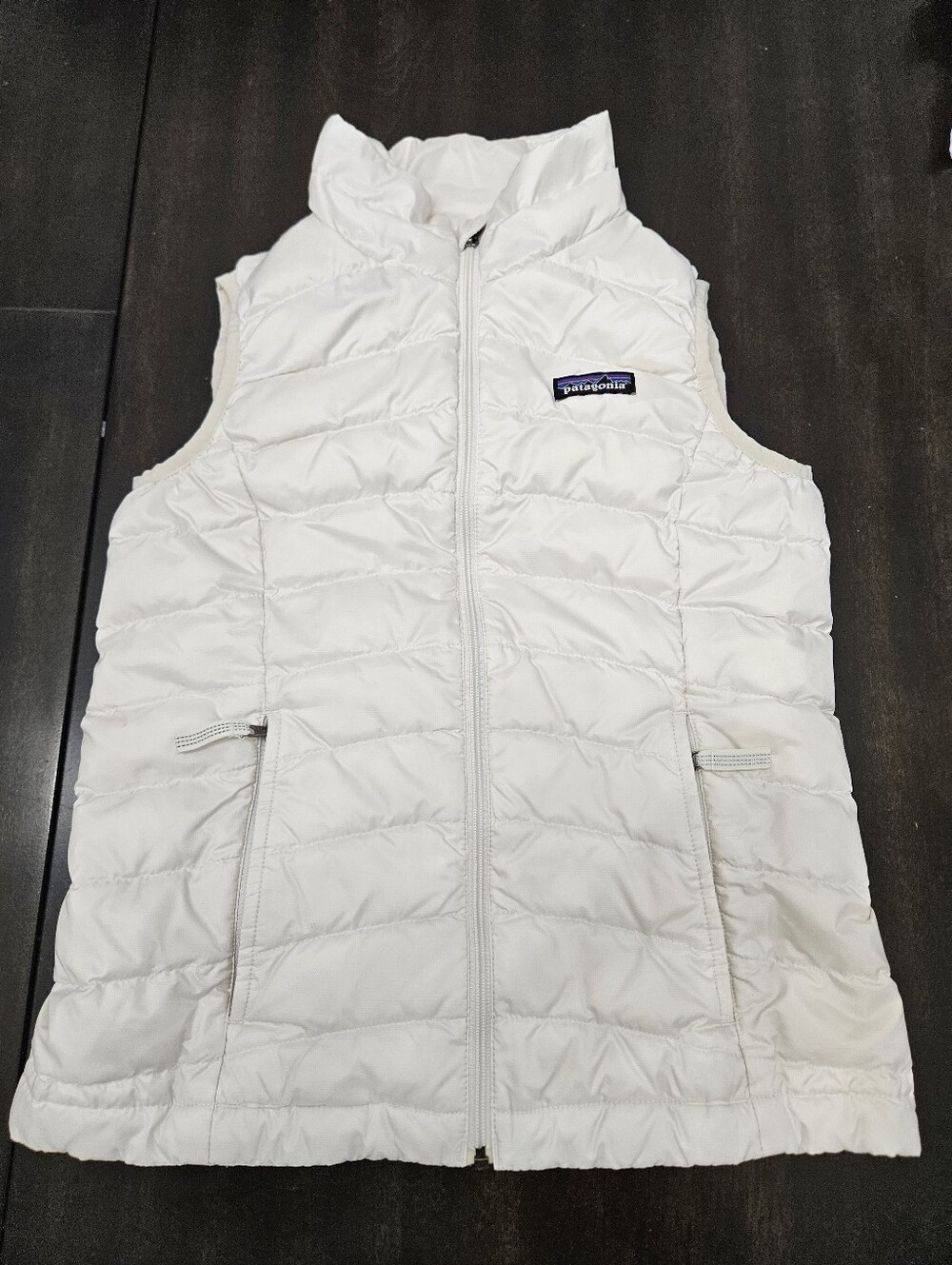 Patagonia Girls' Down Sweater Vest Size Small (7-8)